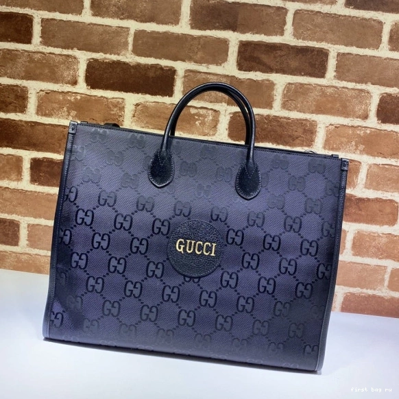 First bag ru bag Off Grid The GUCCI tote 0805